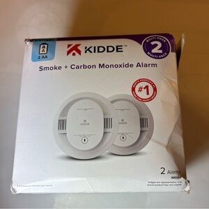 2 pack Kidde Smoke & Carbon Monoxide Detector, AA Battery Powered, LED Warning